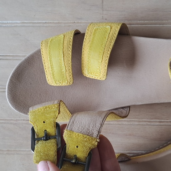 DANSKO Leather Astrid Textured Nubuck Yellow Sandals EU Size 39 - US Size 8.5 - Picture 9 of 13